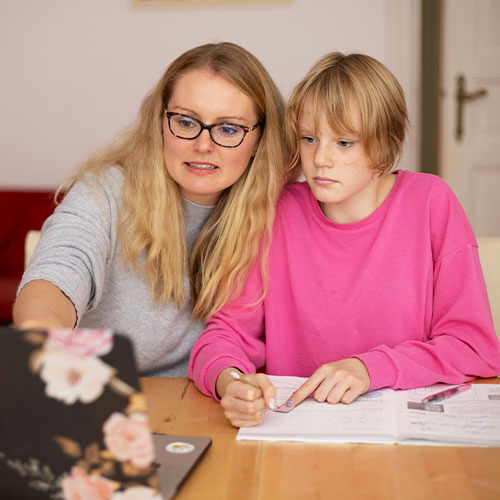 Kuntoutus-Tuula_Lapsen-ja-nuoren-kouluhaasteiden-tuki_4